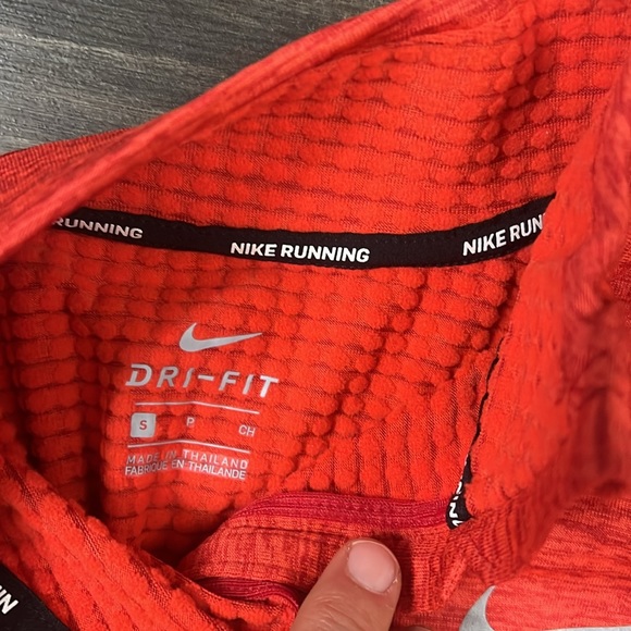 nike running half zip - Picture 2 of 3